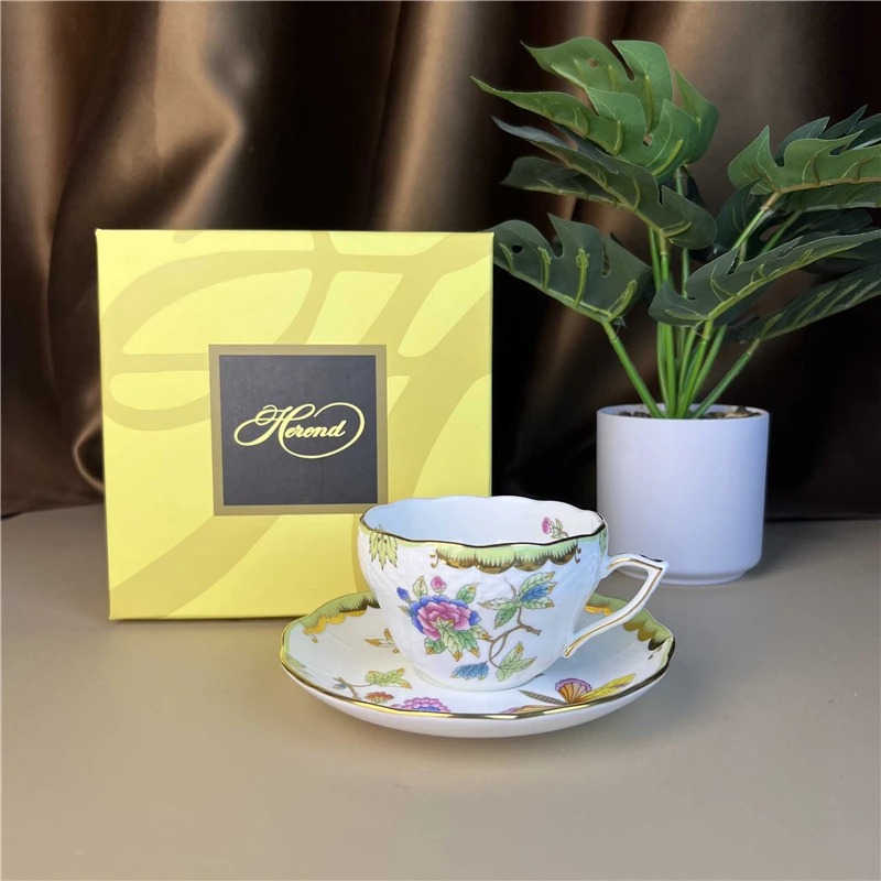 Coffee Tea Gift Basket - Blumenkorb Kaffeetassen- und Untertassen-Set aus Keramik,