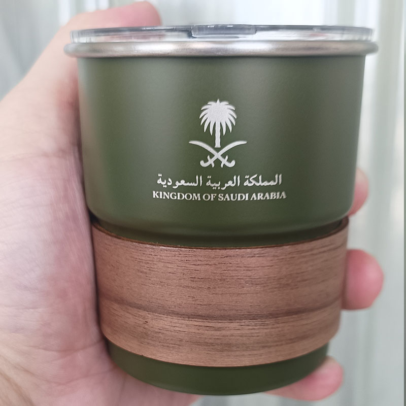 Coffee Tea Name - Nationalwappen von Saudi-Arabien Logo Neuer Edelstahl-Becher